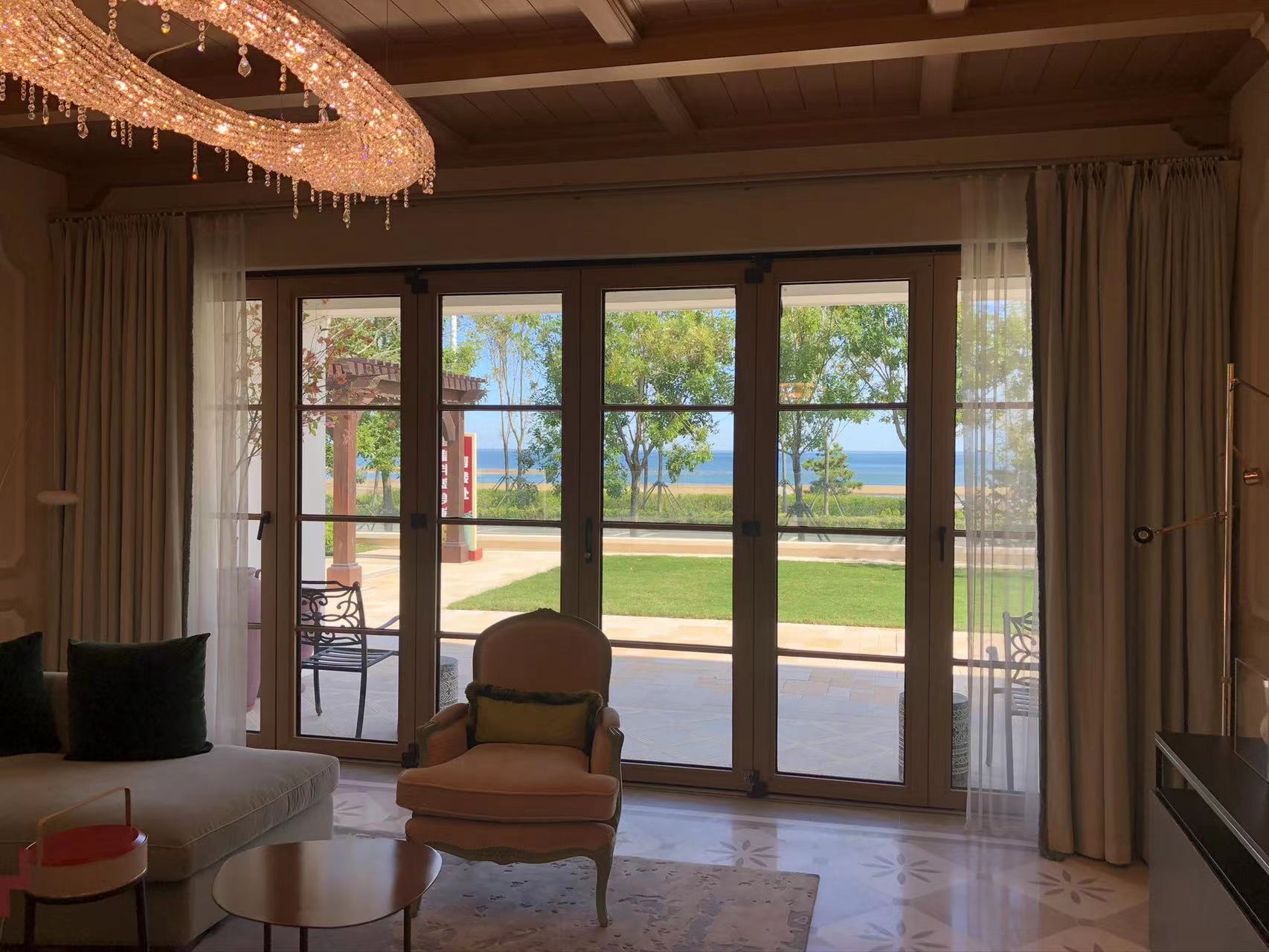 青島鋁合金折疊門